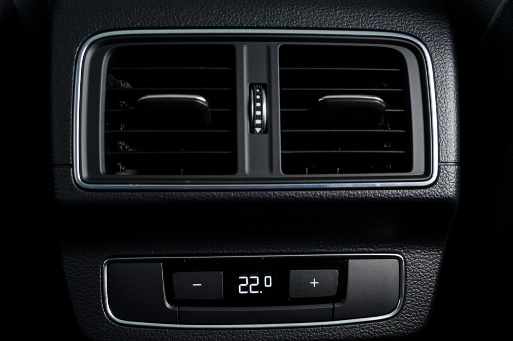 Audi Q5 Premium Plus 2018 фото 31