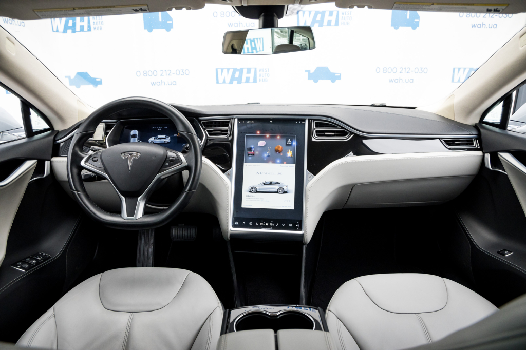 Tesla Model S 70D 2014 фото 10
