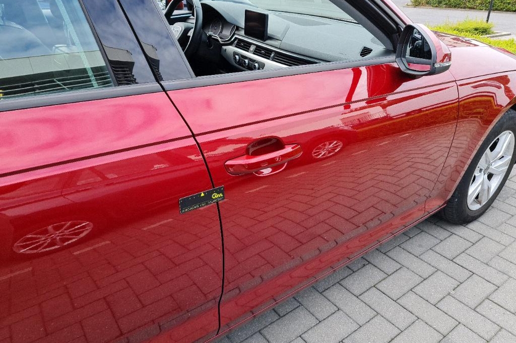 Audi A4 2017 photo 17