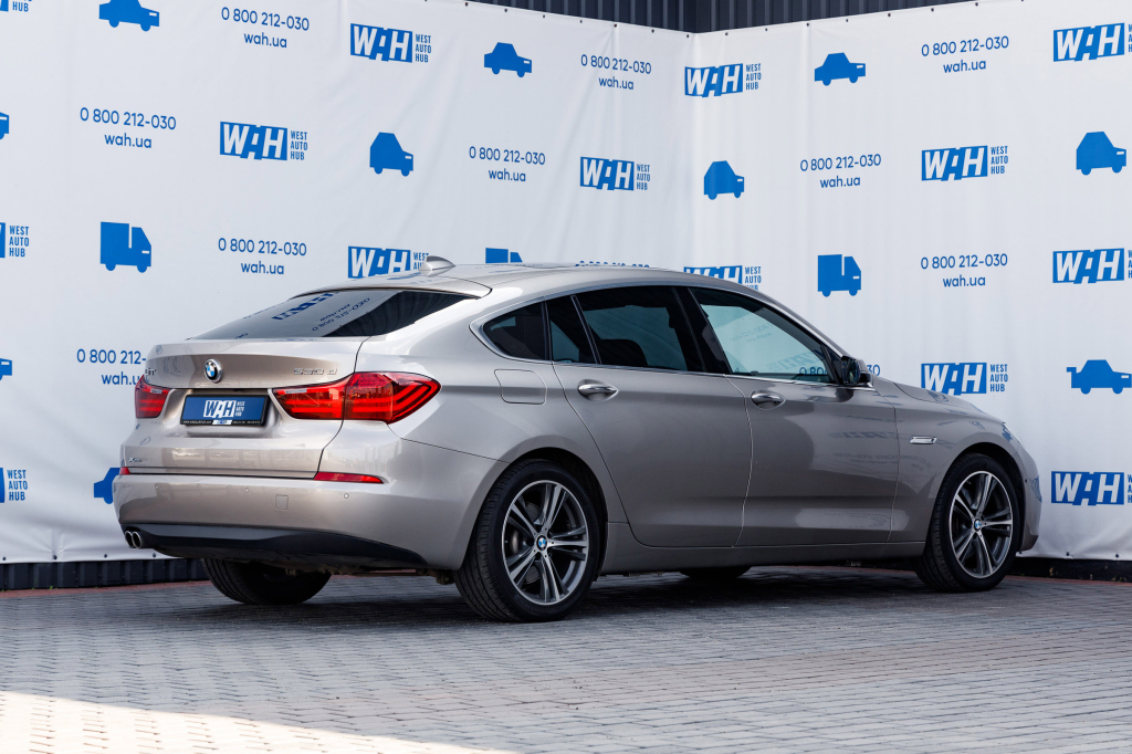 BMW 530 GT xDrive 2015 photo 4