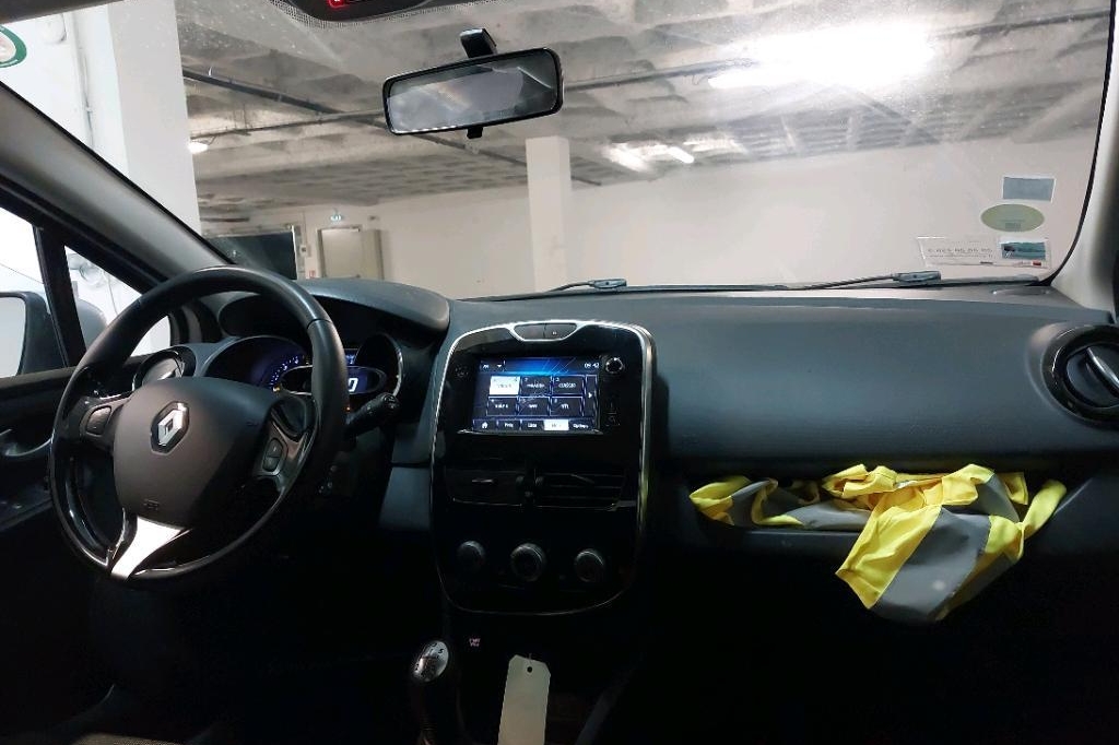 Renault Clio 2015 фото 5