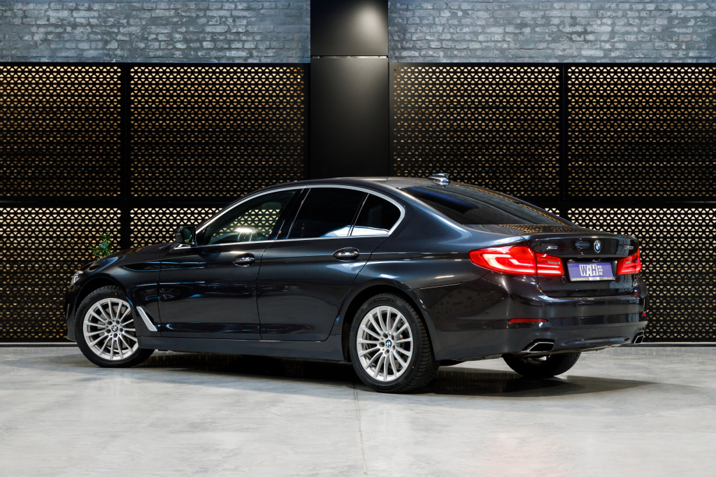 BMW 540 i xDrive 2017 фото 5