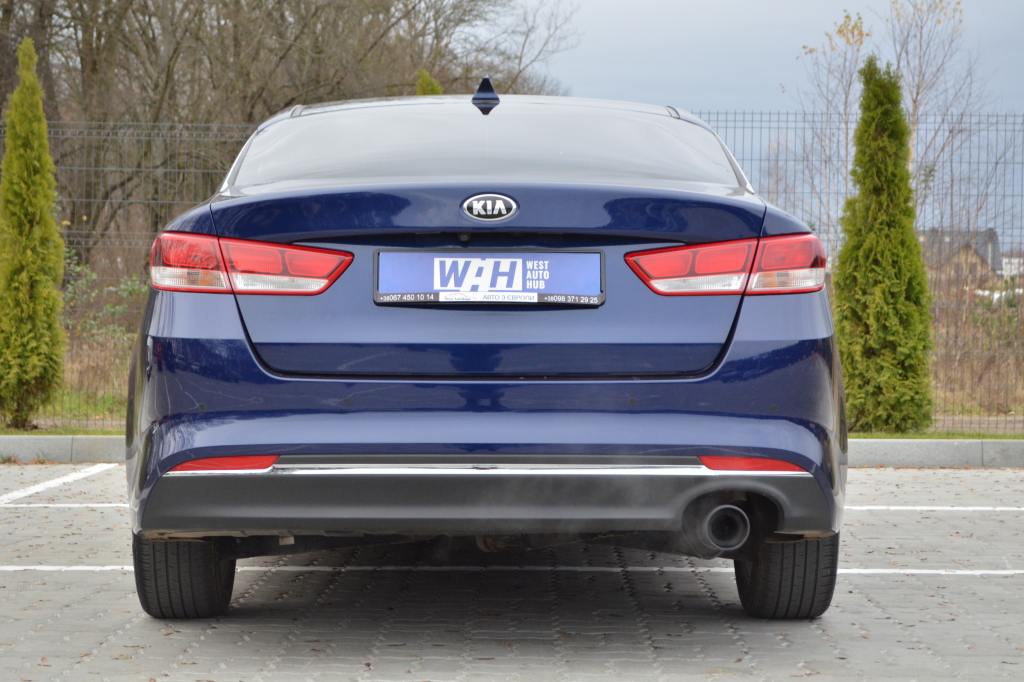 Kia Optima LX Sport photo 4