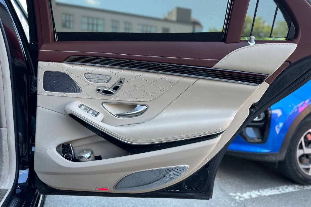 Mercedes-Benz S-Class 63 AMG 2018 photo 16