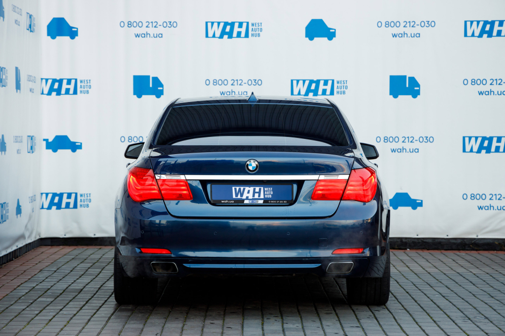 BMW 740 Li 2011 photo 5