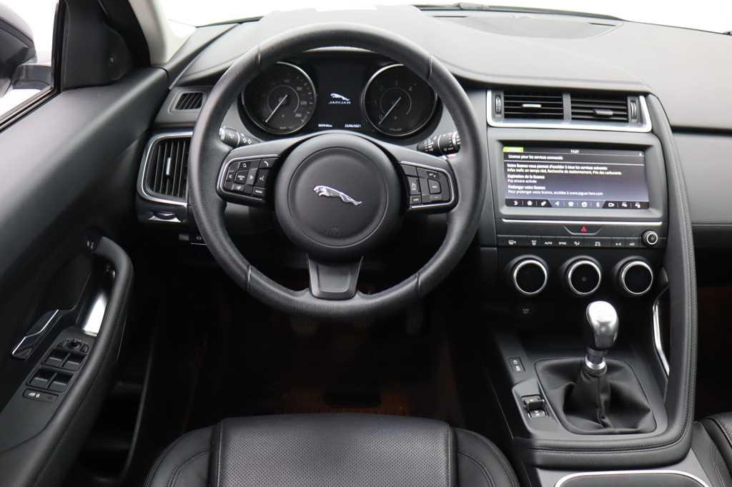 Jaguar E-Pace 2018 photo 1