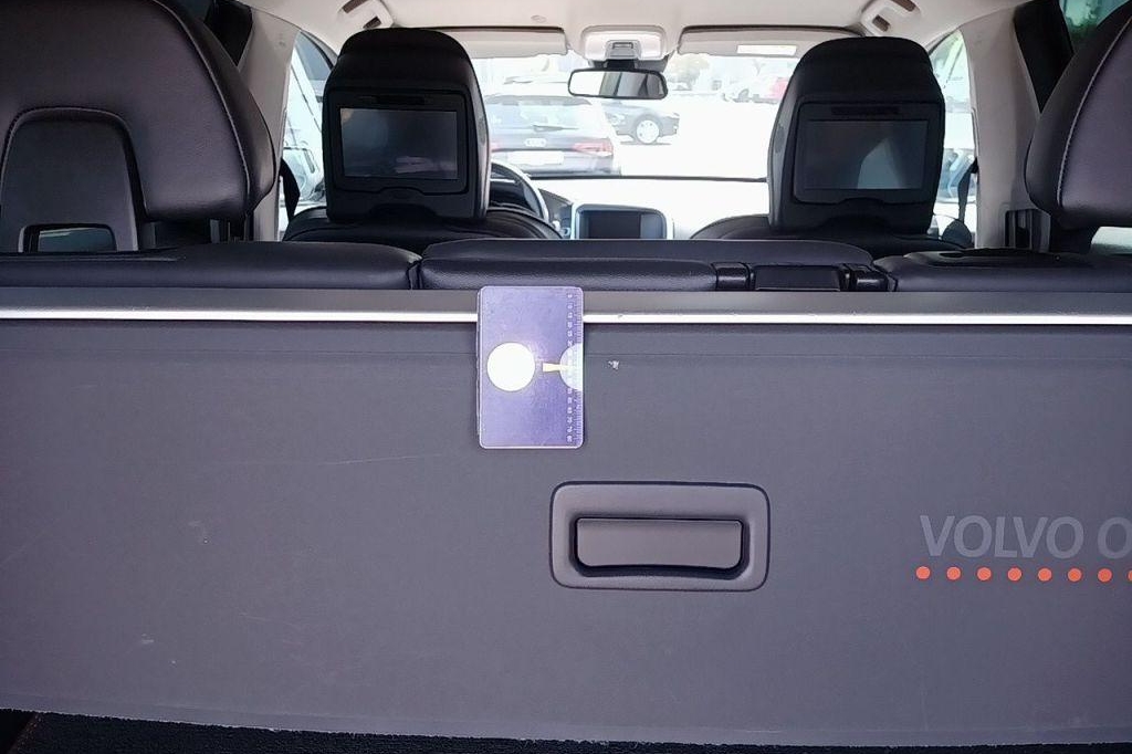 Volvo XC60 2016 фото 37