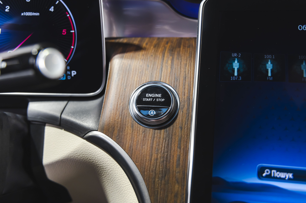 Mercedes-Benz GLC-Class 2023 photo 32