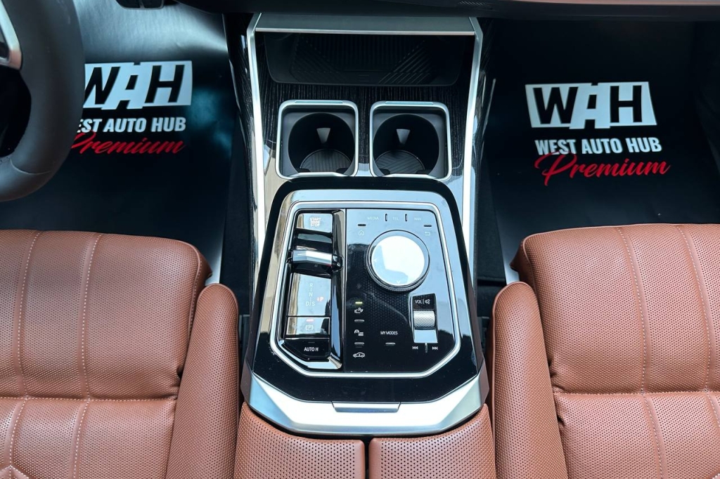 BMW 740 2023 photo 24