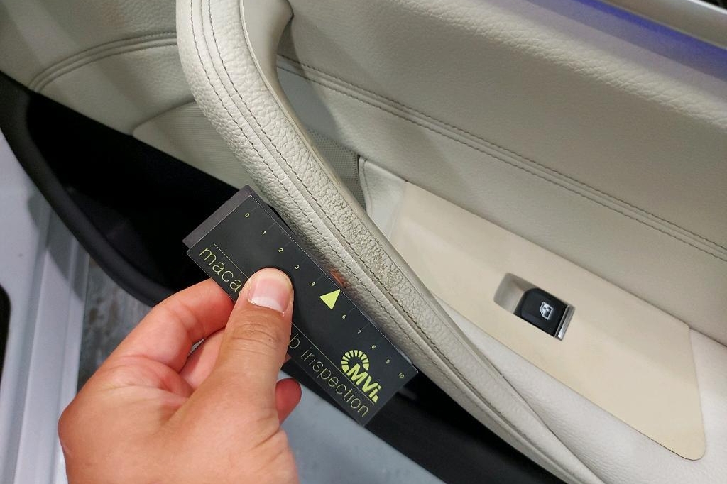 BMW 5 Series 2017 фото 19