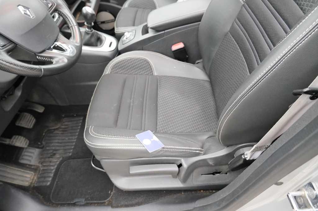 Renault Grand Scenic 2016 фото 35