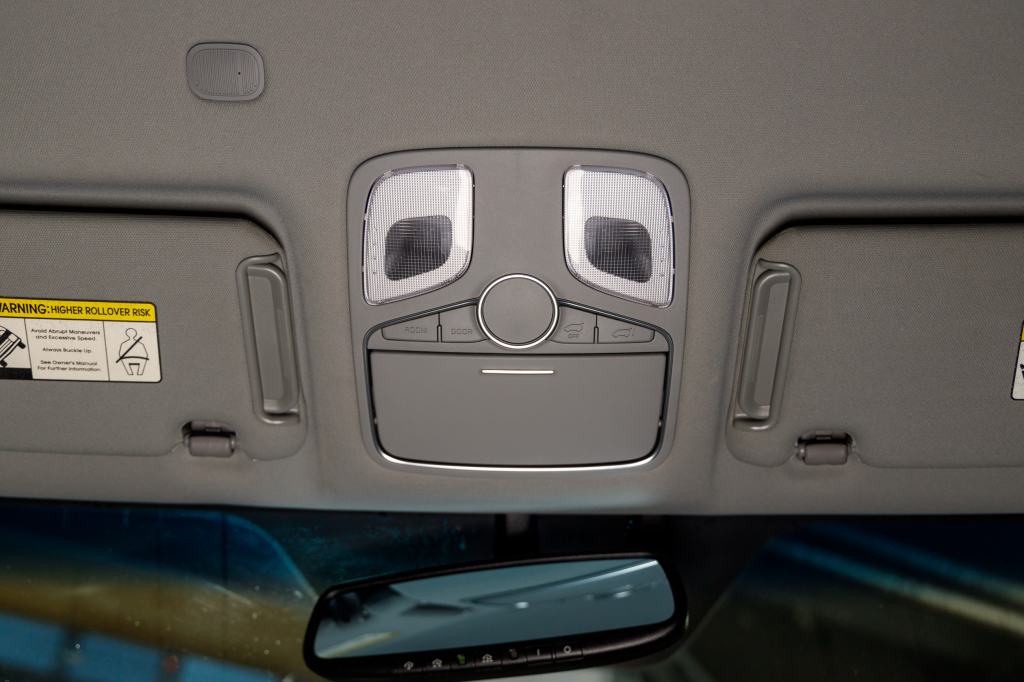 Kia Sorento LX photo 26