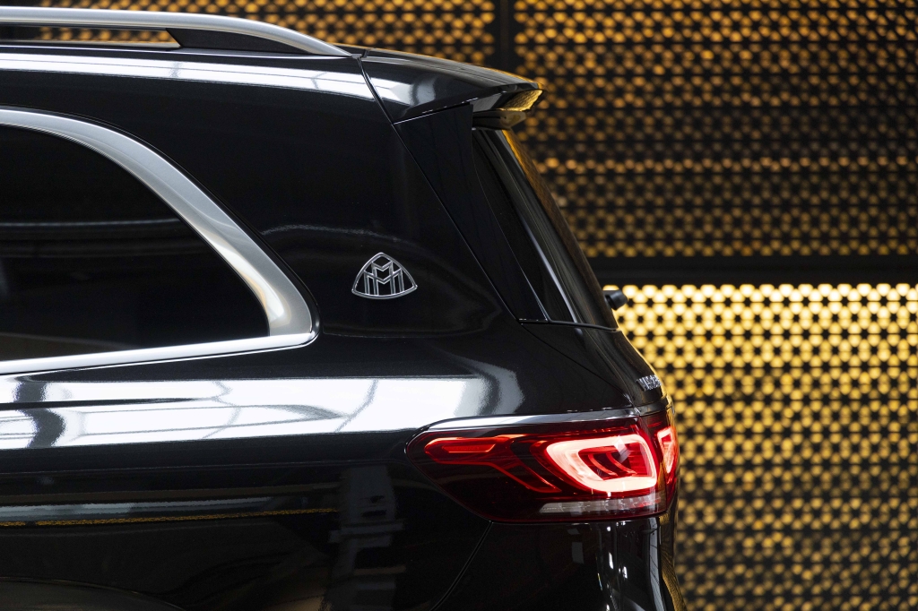 Mercedes-Benz Maybach GLS 600 2022 photo 16