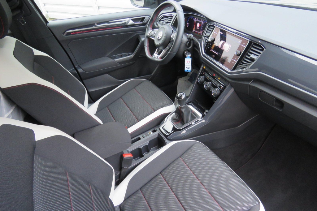 Volkswagen T-Roc 2019 photo 3