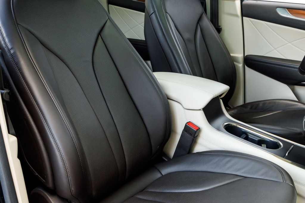 Lincoln MKC 2016 photo 16