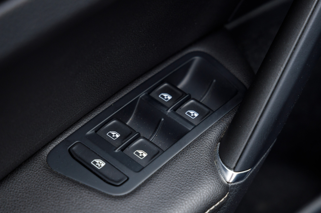 Volkswagen e-Golf 2018 фото 20