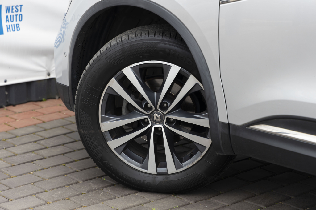 Renault Koleos 2018 фото Renault Koleos 2018 фото 10