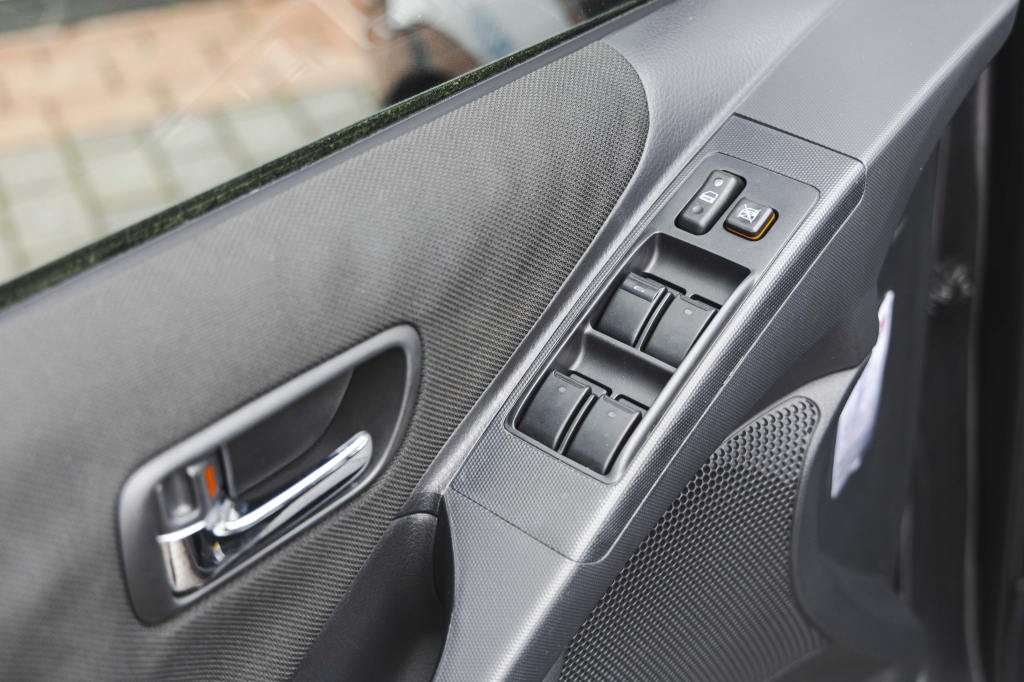 Toyota Corolla Verso 2007 фото 13