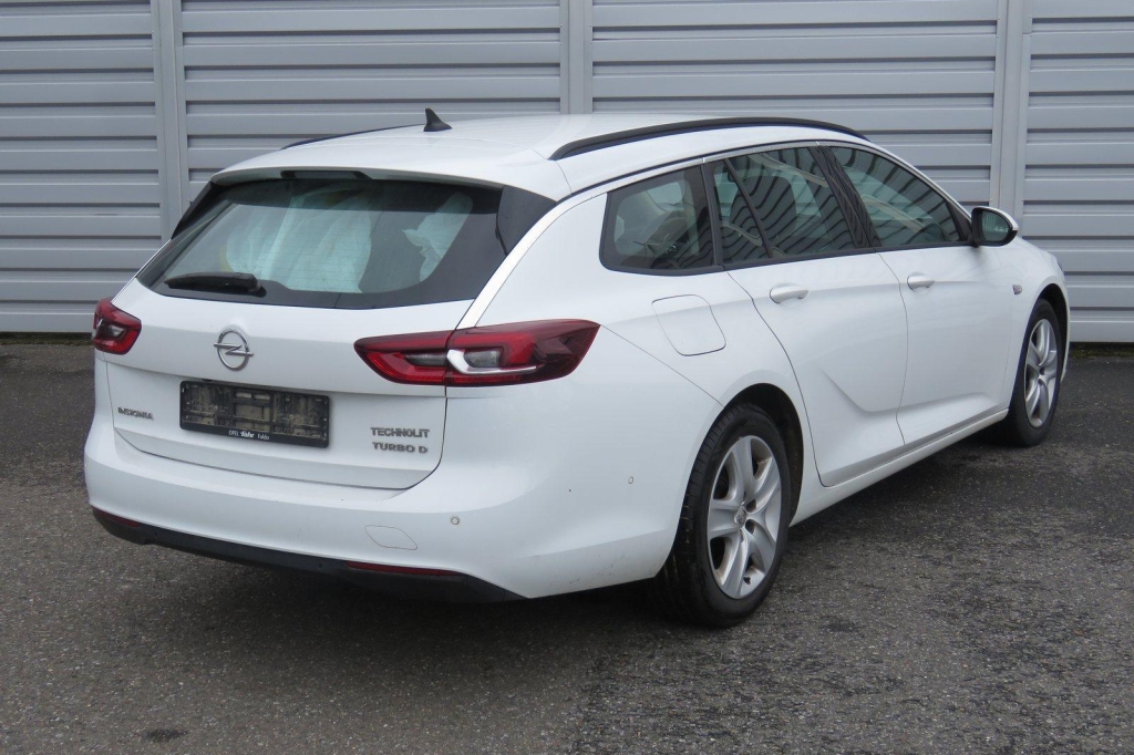 Opel Insignia Sports Tourer 2018 photo 8