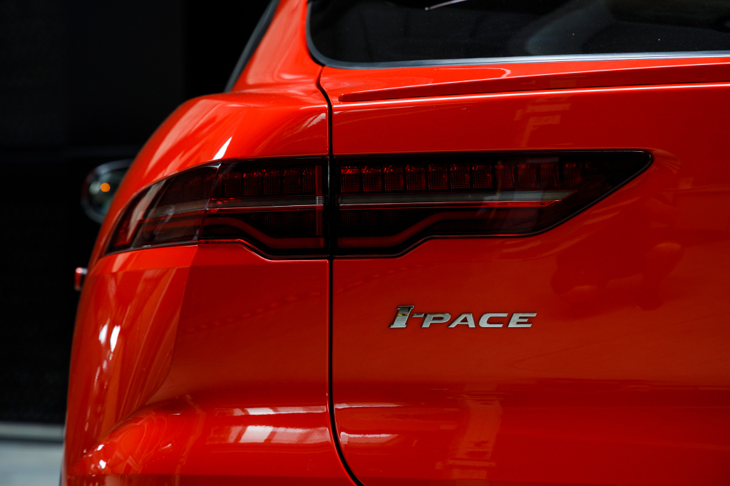 Jaguar I-Pace EV400s First Edition 2019 фото 7