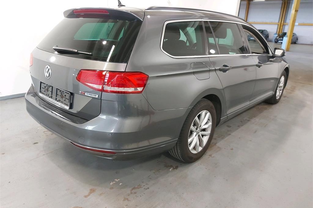 Volkswagen Passat Variant 2017 фото 8