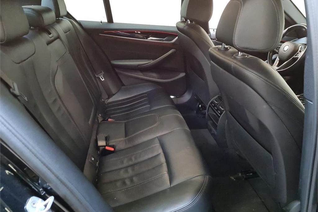 BMW 5 Series 2017 фото 5