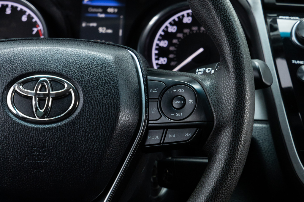 Toyota Camry LE 2017 photo 19