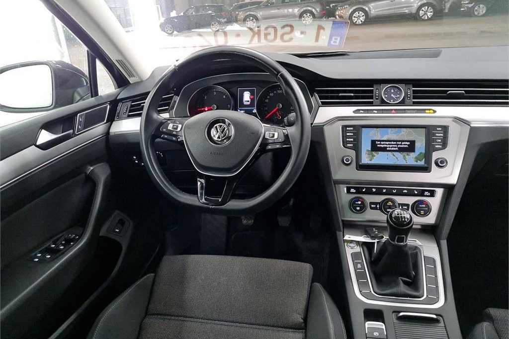 Volkswagen Passat Variant 2017 photo 3