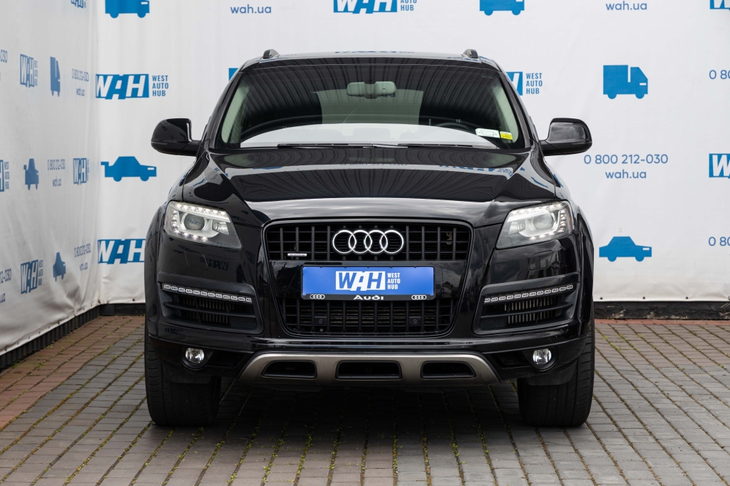 Audi Q7 2015 фото Audi Q7 2015 фото 1