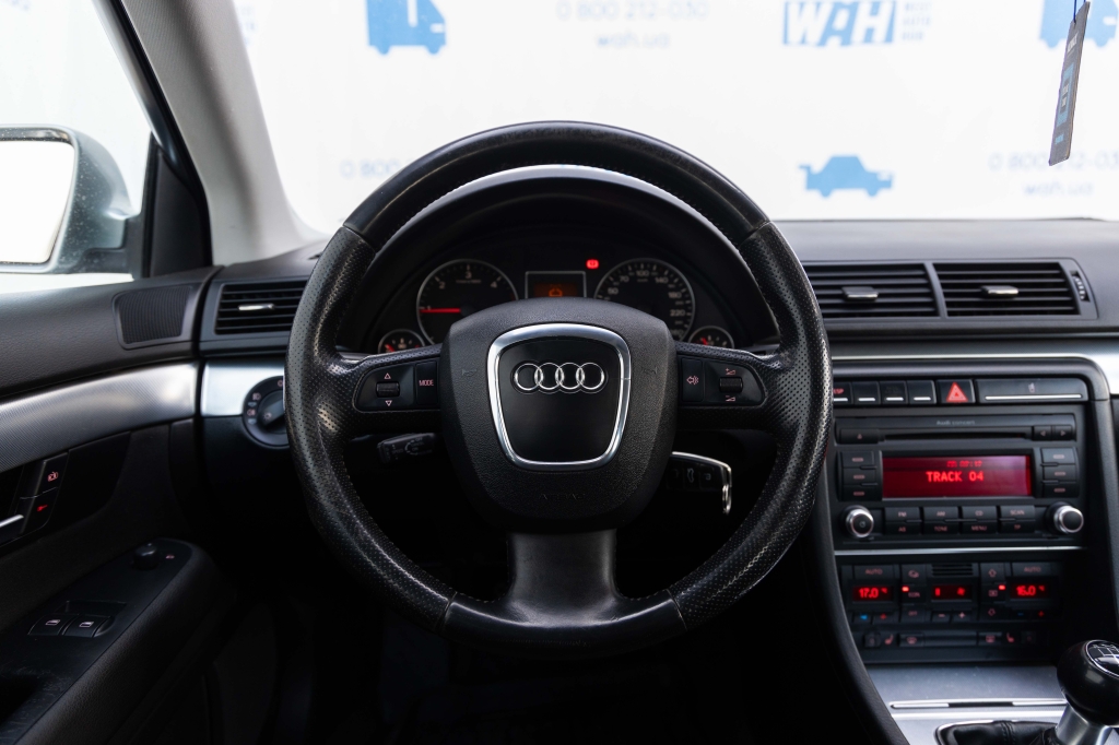 Audi A4 S-Line 2007 фото Audi A4 S-Line 2007 фото 18