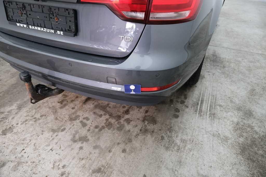 Audi A4 Avant 2016 фото 11