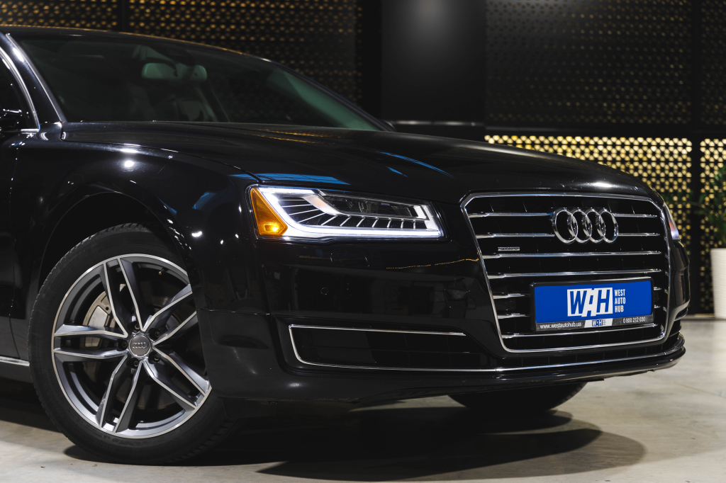Audi A8 2015 photo 3