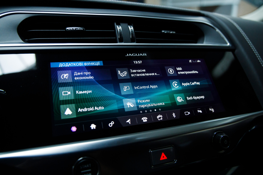 Jaguar I-Pace EV400s First Edition 2019 фото 24