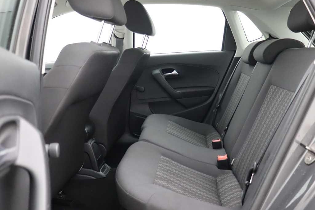 Volkswagen Polo 2016 photo 2