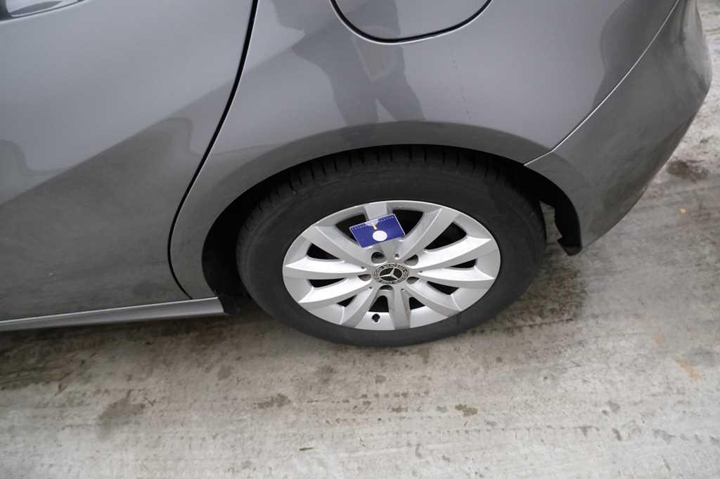 Mercedes-Benz A-Klasse 2017 photo 19