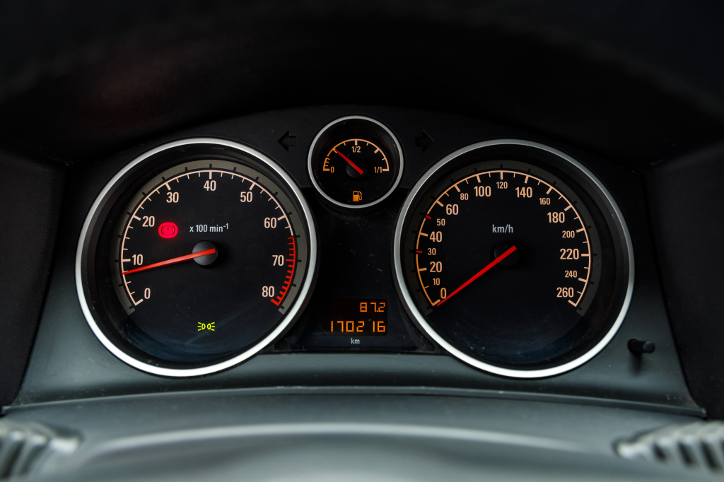 Opel Astra H 2010 фото 10