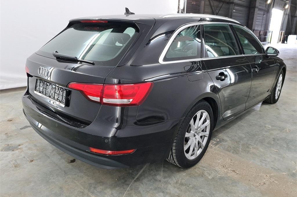 Audi A4 Avant 2017 фото 3