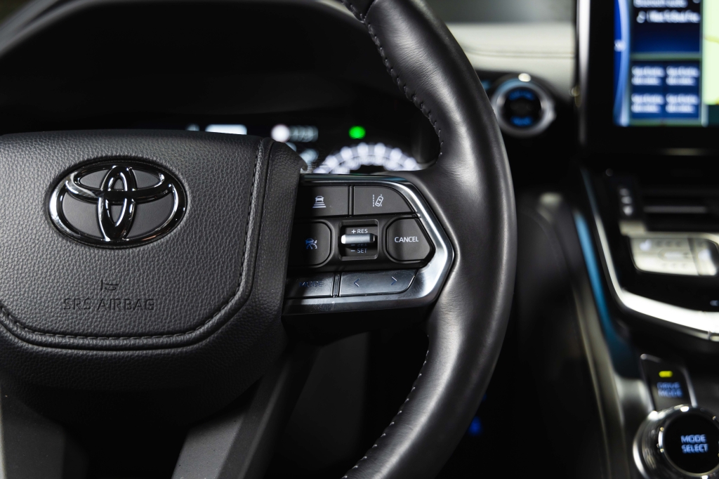 Toyota Land Cruiser GR 2023 photo 24