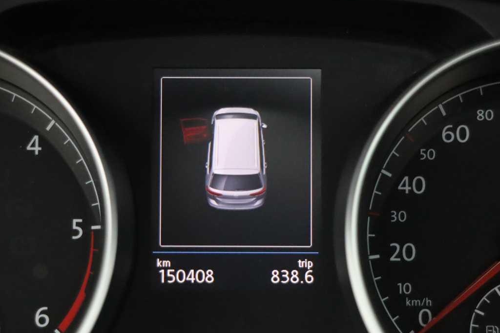 Volkswagen Touran 2016 photo 1