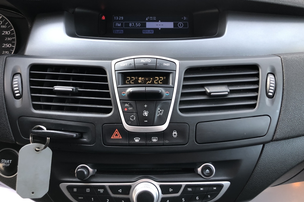 Renault Laguna фото 26