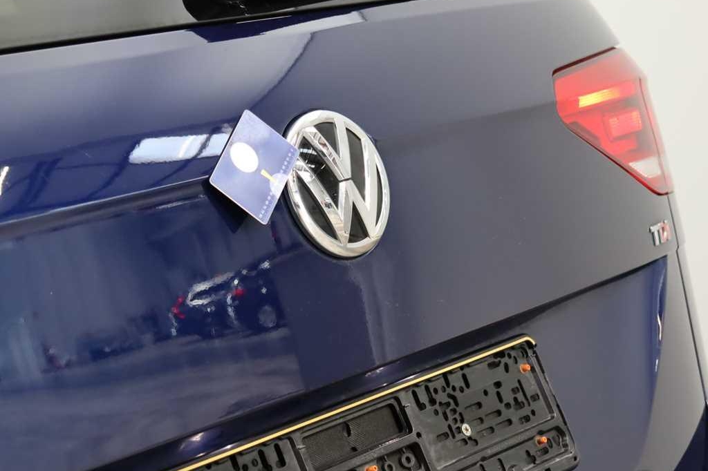 Volkswagen Touran 2017 фото 22