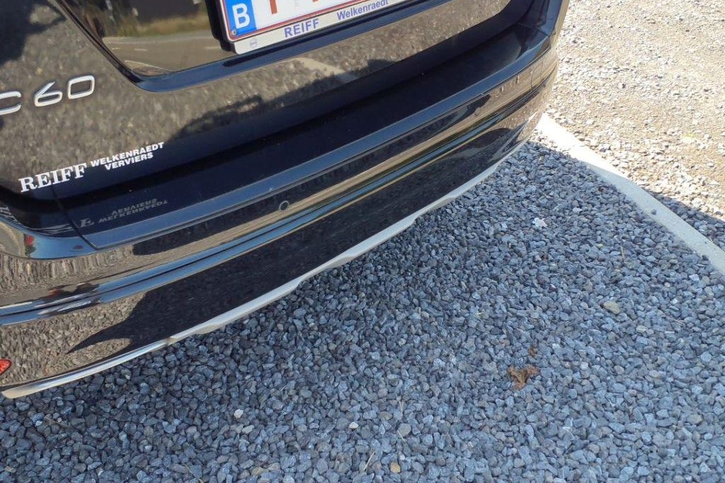 Volvo XC60 2016 фото 18