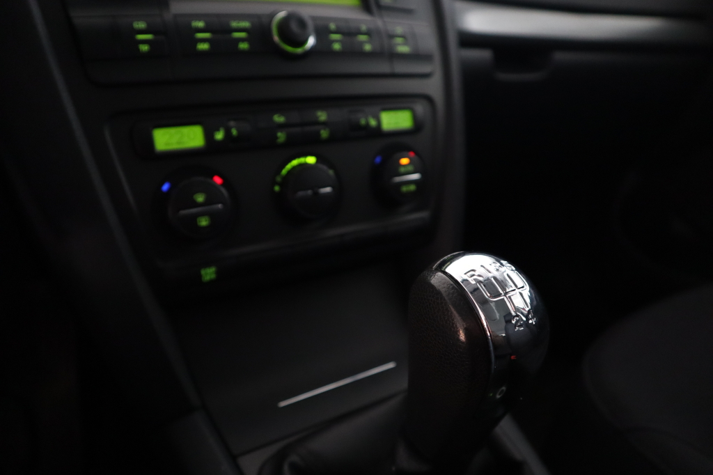 Skoda Octavia A5 MPI фото 11