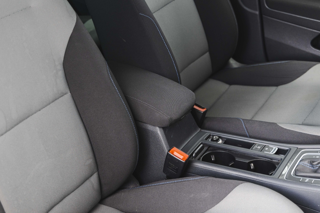 Volkswagen e-Golf 2014 фото 24