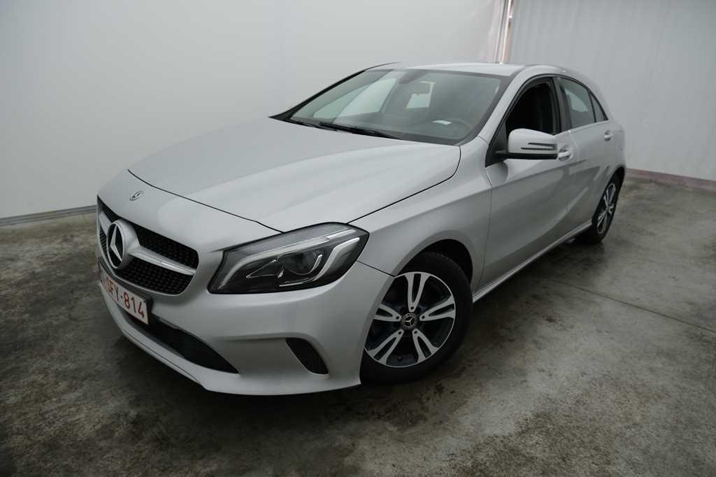 Mercedes-Benz A-Klasse 2017 photo 2