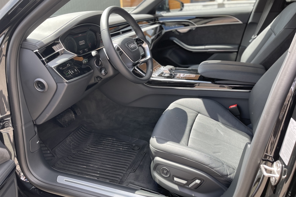 Audi A8 Long Black Stile 2020 photo 6