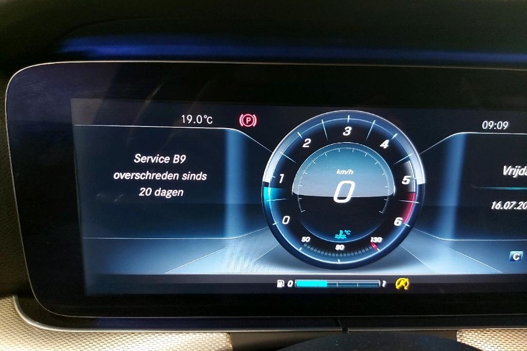 Mercedes-Benz E-Klasse 2017 photo 29