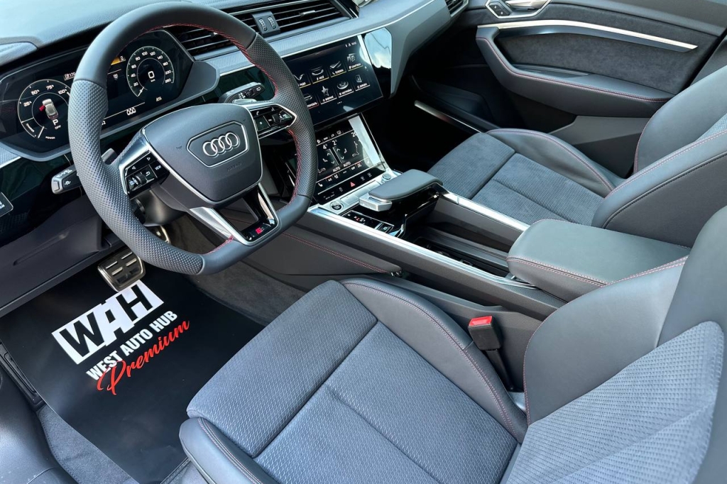 Audi Q8 e-tron 55 114 kWh Quattro S-line 2023 photo 12