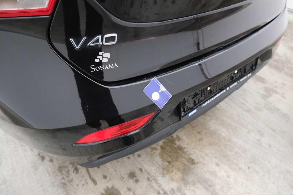 Volvo V40 2016 photo 26