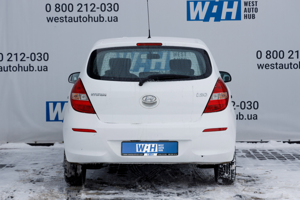 Hyundai i20 фото 4